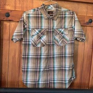 Men’s Prana shirt